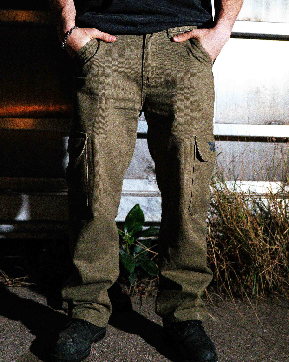 INSIGNIA CARGO JEANS - KHAKI